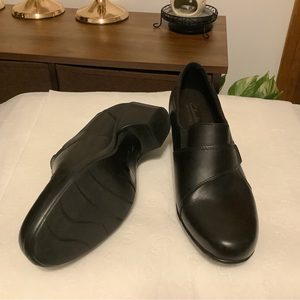 Black Clarks loafers - Picture 5 of 10